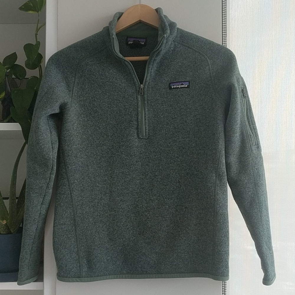 Women's Patagonia quarter zip sweater